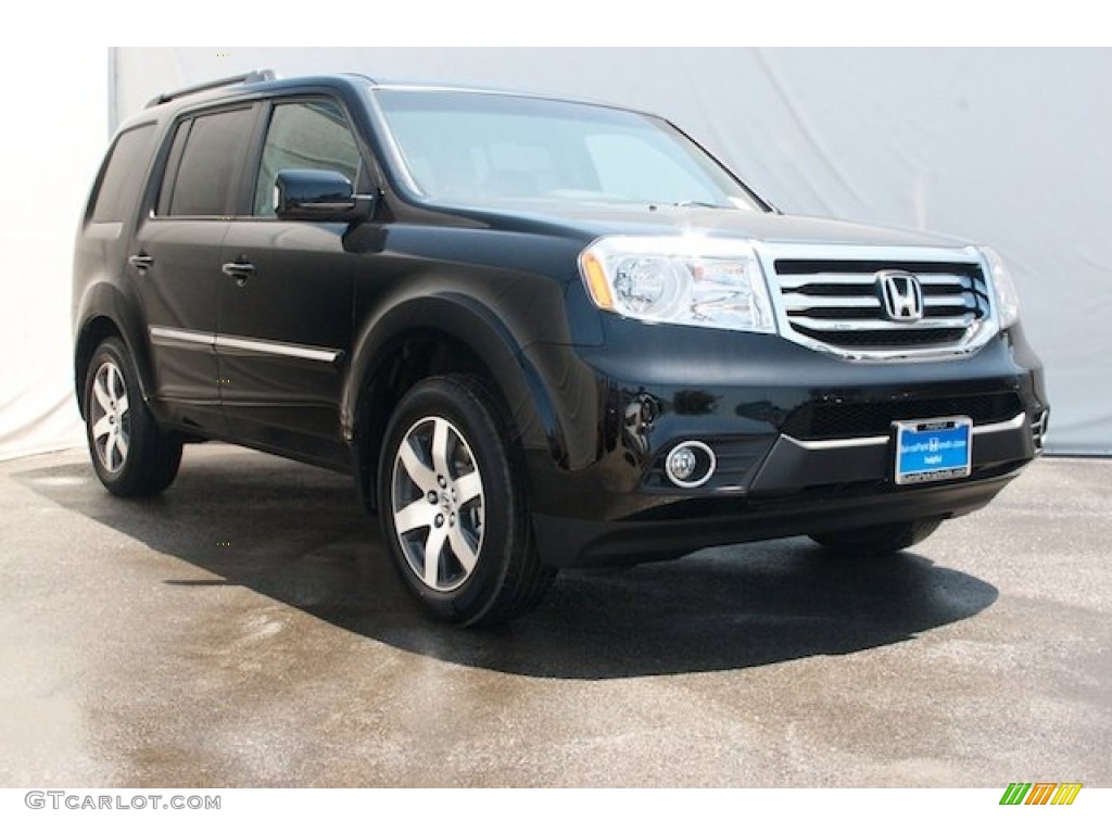 Crystal Black Pearl Honda Pilot