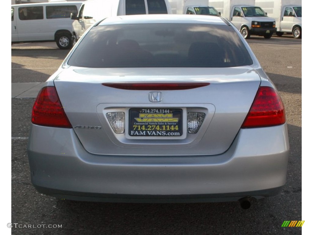 2006 Accord Value Package Sedan - Alabaster Silver Metallic / Gray photo #3