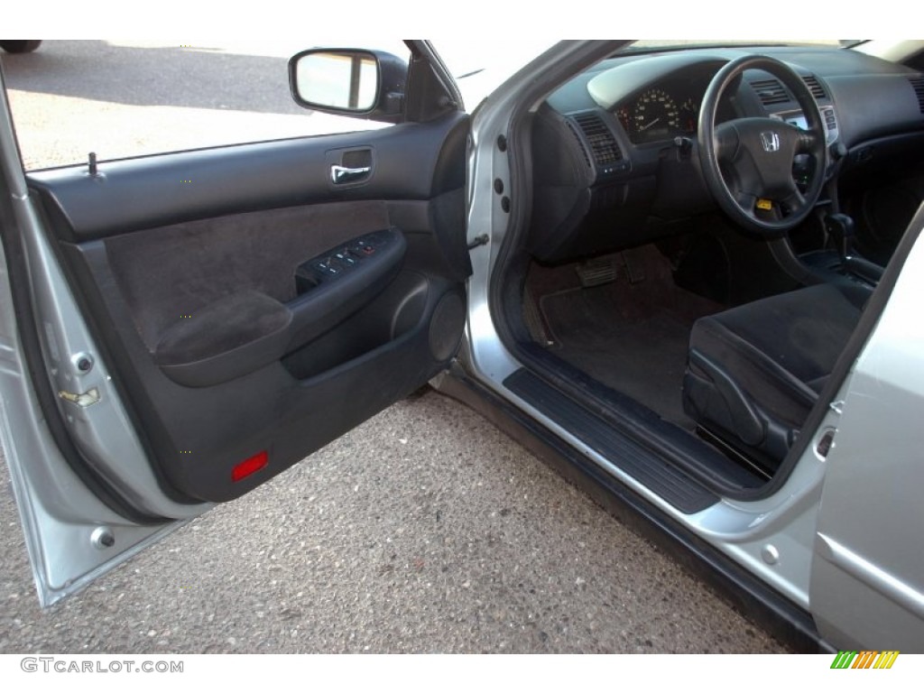 2006 Accord Value Package Sedan - Alabaster Silver Metallic / Gray photo #17