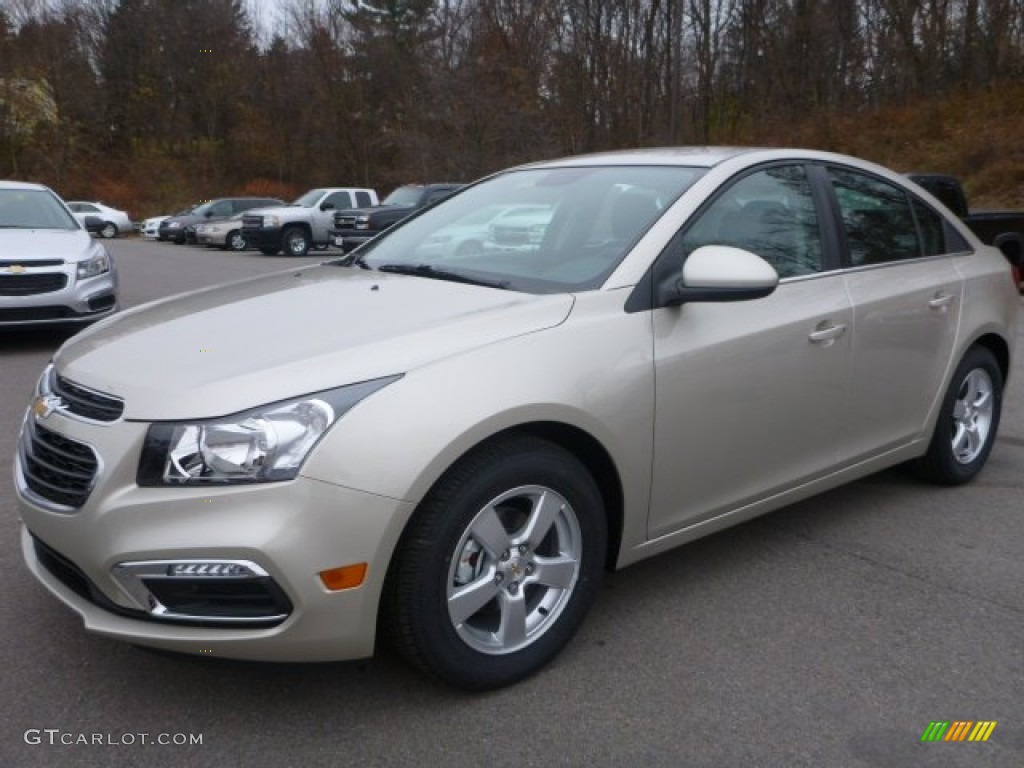 2015 Cruze LT - Champagne Silver Metallic / Brownstone photo #1