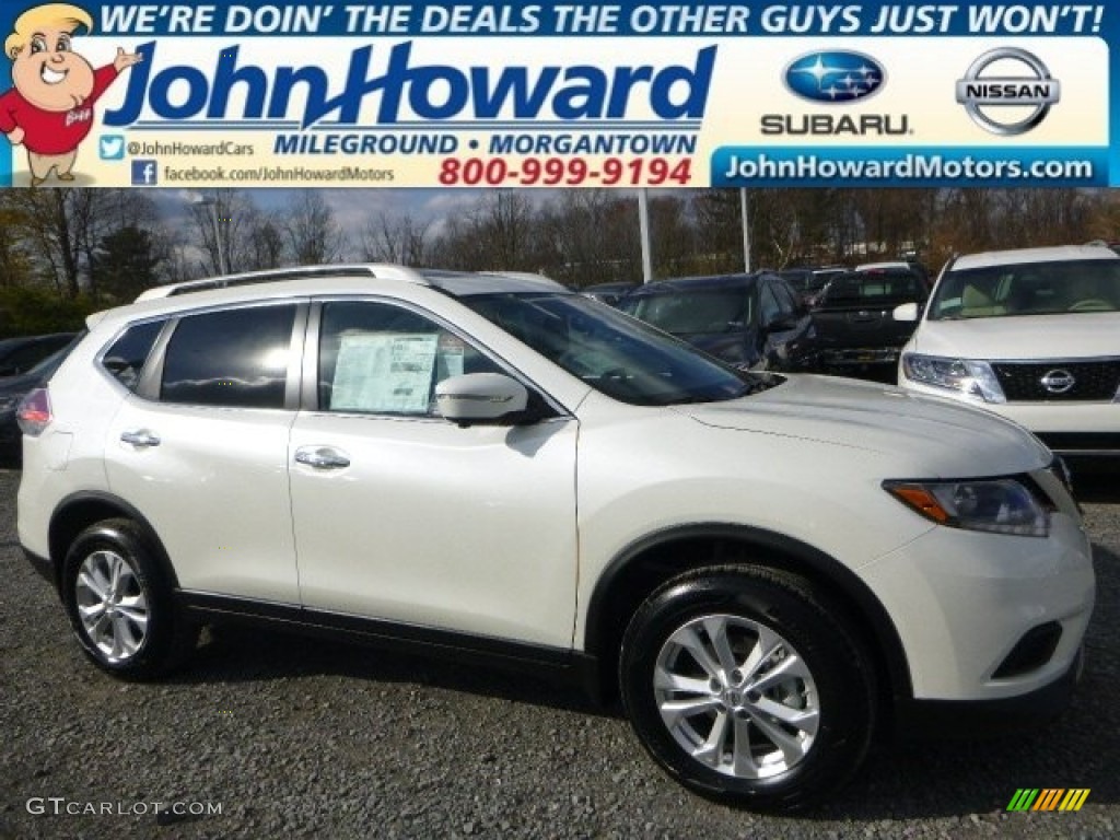 2015 Rogue SV AWD - Pearl White / Charcoal photo #1