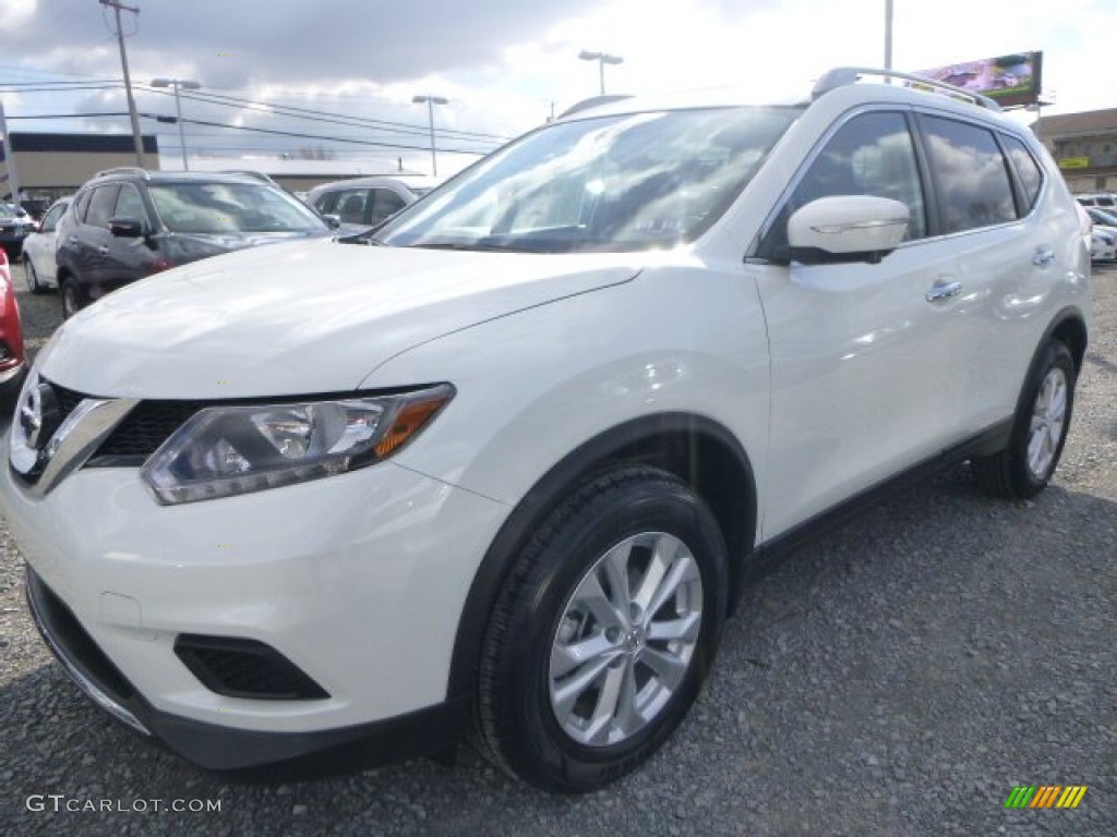 2015 Rogue SV AWD - Pearl White / Charcoal photo #7