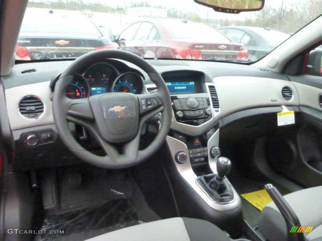 Jet Black/Medium Titanium Interior 2015 Chevrolet Cruze LS Photo #99194608