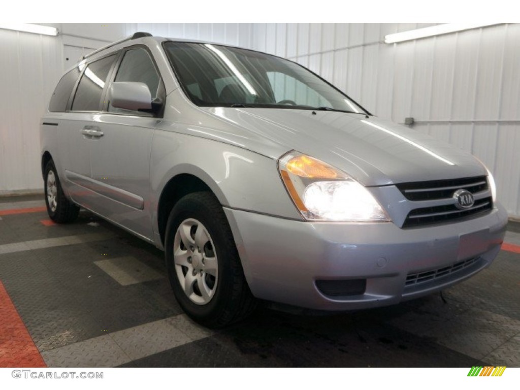 2007 Sedona LX - Silver / Gray photo #5