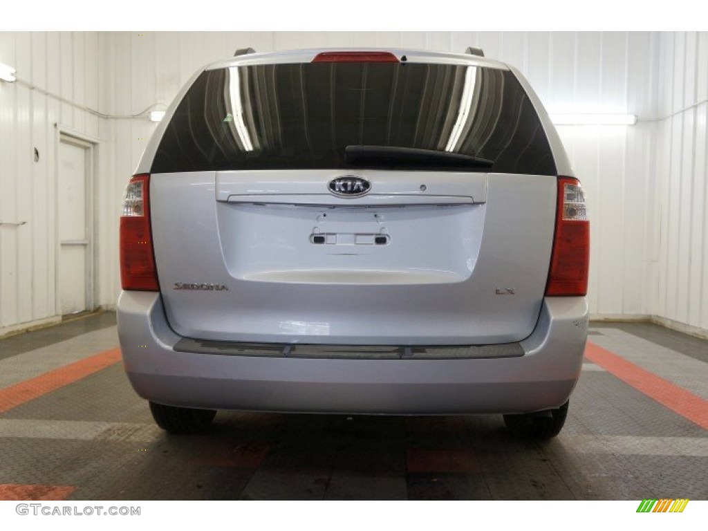 2007 Sedona LX - Silver / Gray photo #9
