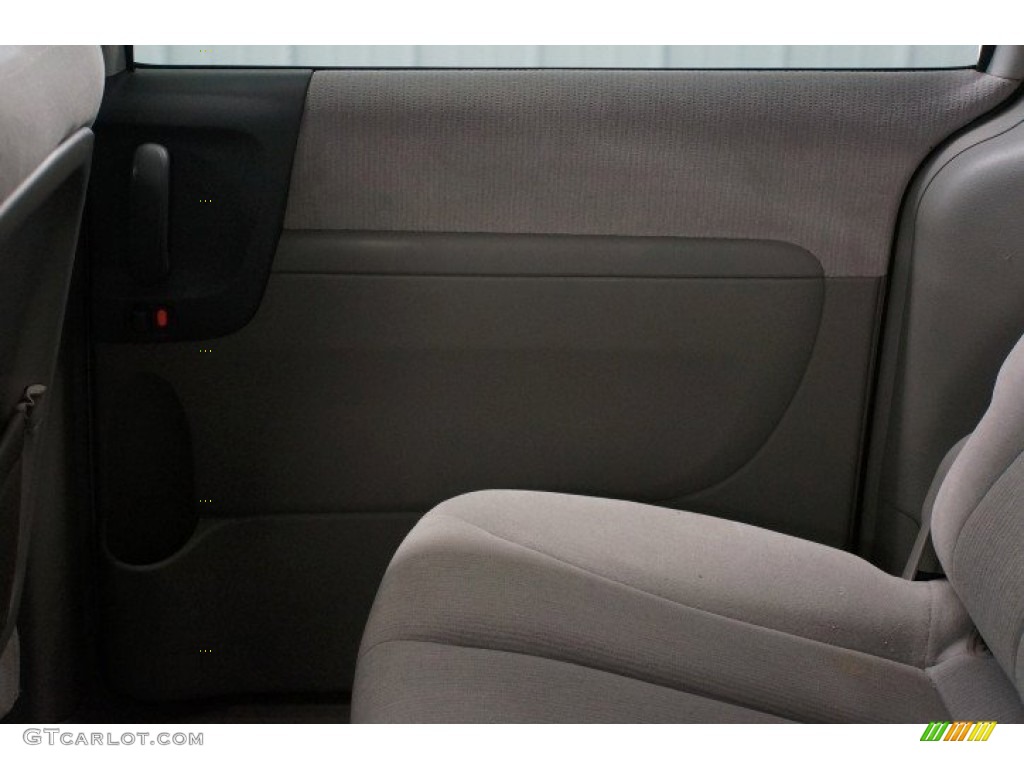 2007 Sedona LX - Silver / Gray photo #16