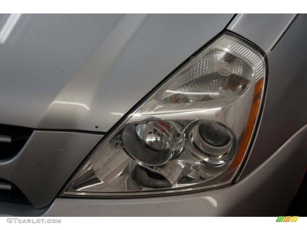 2007 Sedona LX - Silver / Gray photo #34