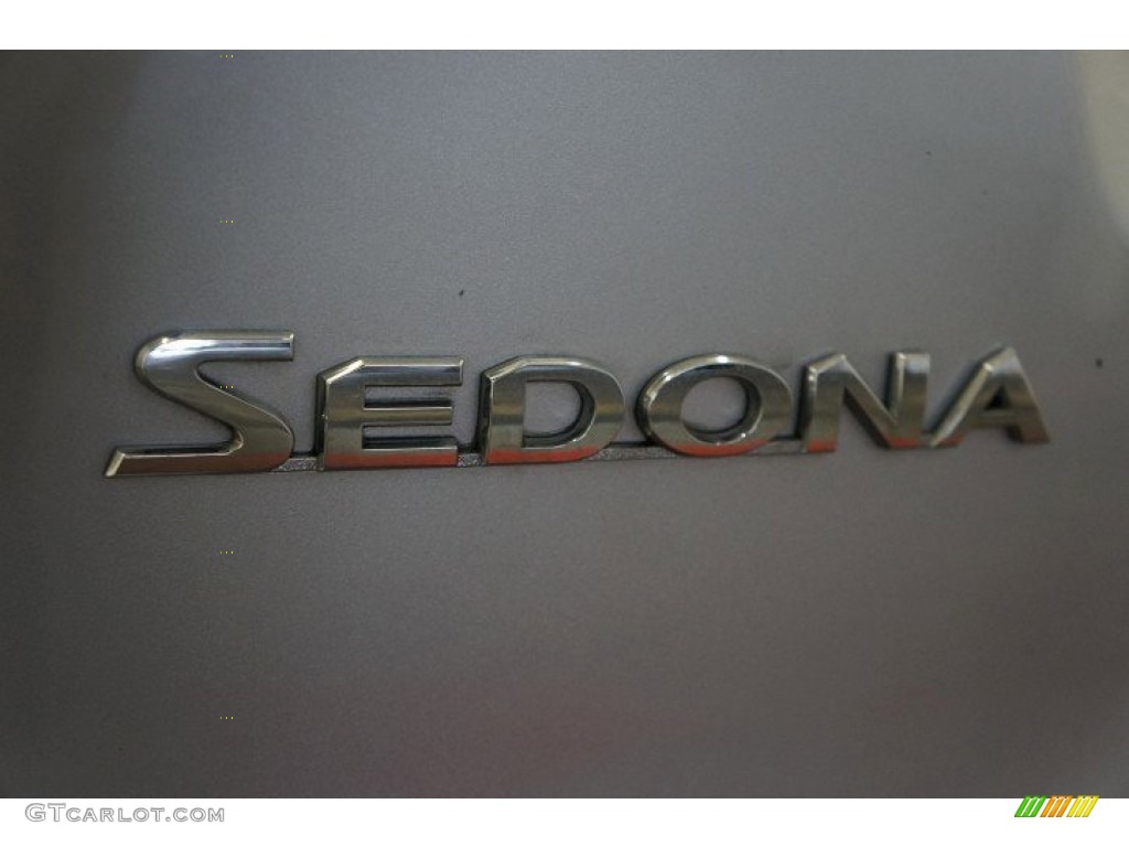2007 Sedona LX - Silver / Gray photo #64