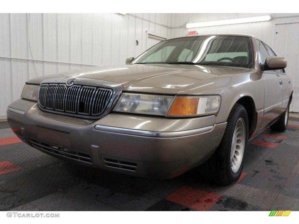 2002 Grand Marquis LS - Arizona Beige Metallic / Medium Parchment photo #3