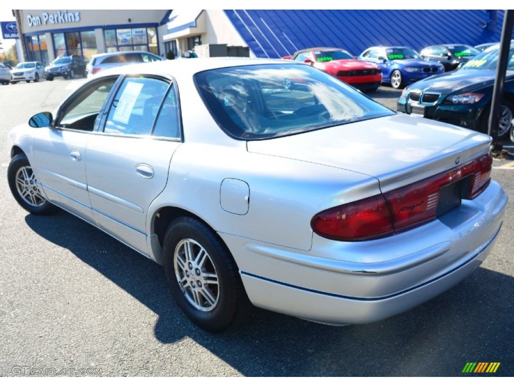 2003 Regal LS - Sterling Silver Metallic / Medium Gray photo #10