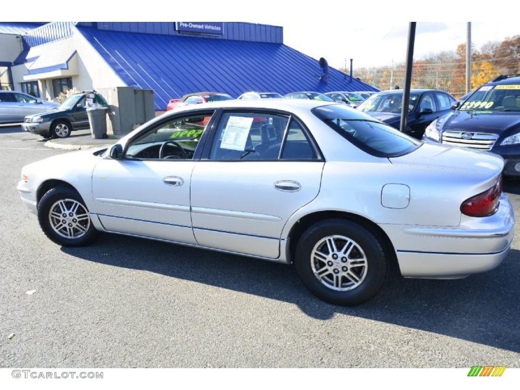 2003 Regal LS - Sterling Silver Metallic / Medium Gray photo #11