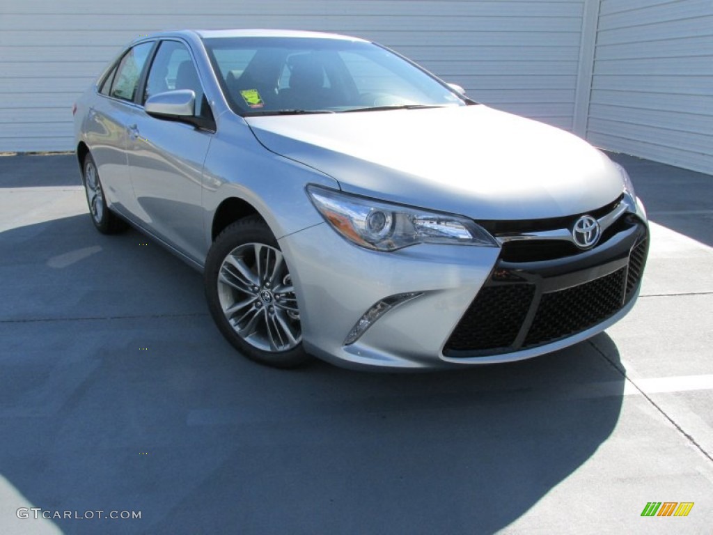 2015 Camry SE - Celestial Silver Metallic / Black photo #2