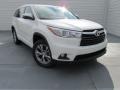 Front 3/4 View of 2015 Highlander XLE