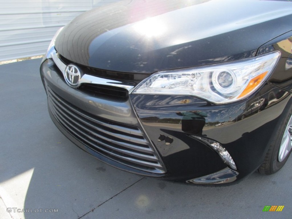 2015 Camry LE - Attitude Black Metallic / Black photo #10