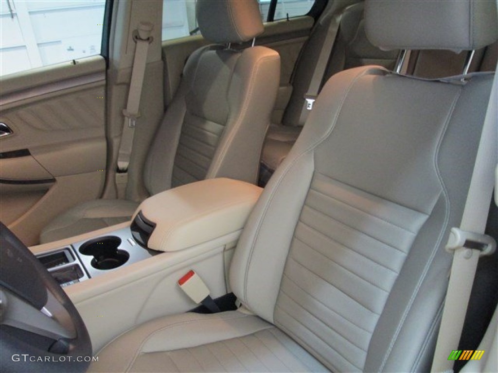 2015 Taurus SE - Magnetic Metallic / Dune photo #10