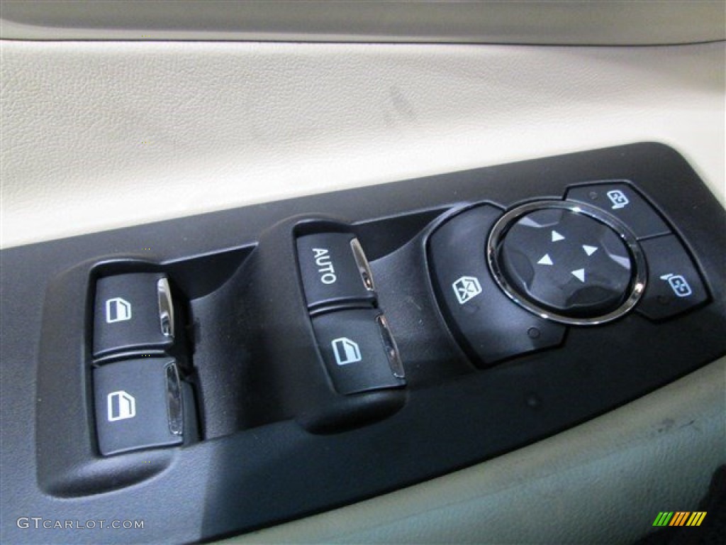 2015 Ford Taurus SE Controls Photo #99212124
