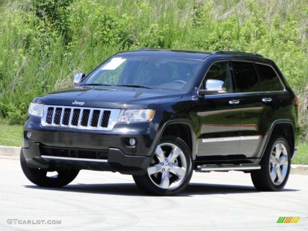 2011 Grand Cherokee Overland 4x4 - Brilliant Black Crystal Pearl / New Saddle/Black photo #1