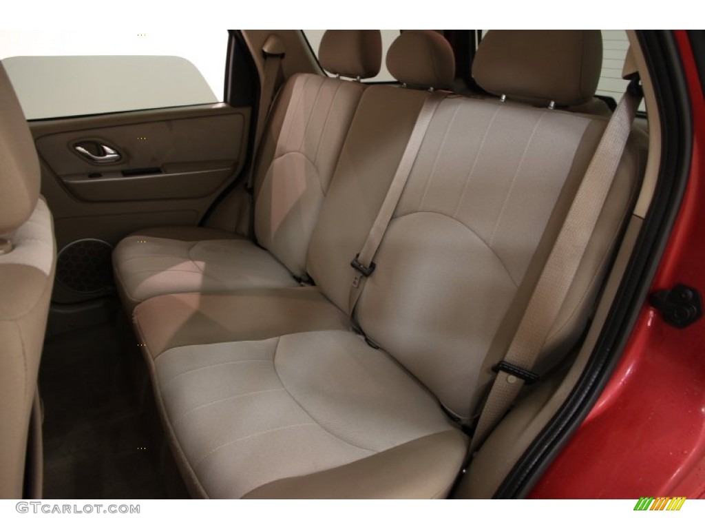 2007 Mariner Luxury 4WD - Vivid Red Metallic / Black/Light Parchment photo #12
