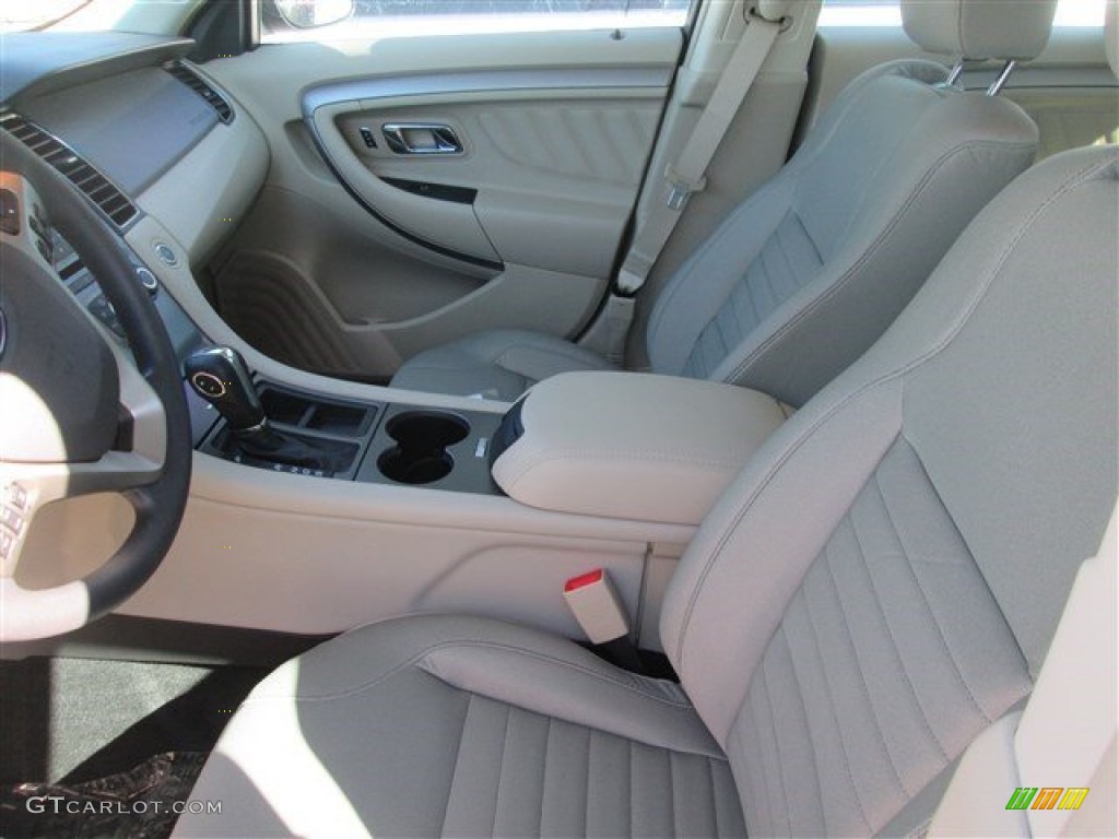 2015 Taurus SE - Deep Impact Blue Metallic / Dune photo #12