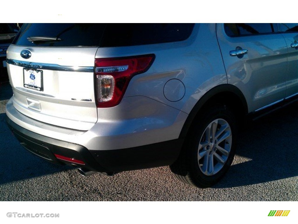2015 Explorer XLT - Ingot Silver / Charcoal Black photo #4