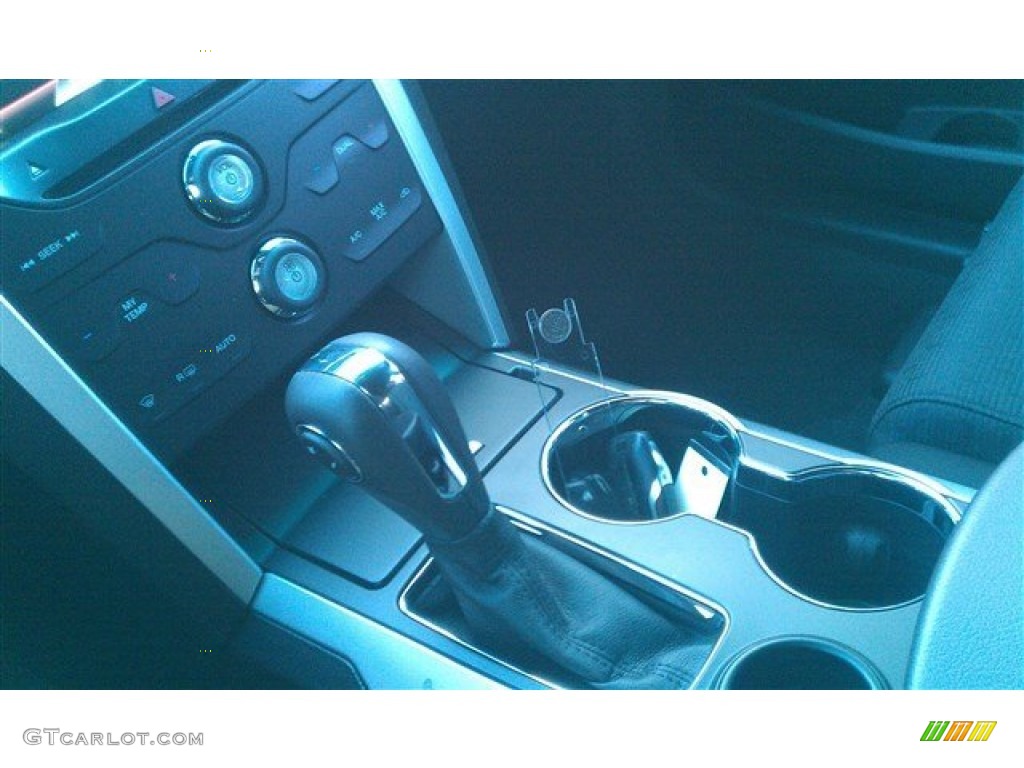2015 Explorer XLT - Ingot Silver / Charcoal Black photo #17