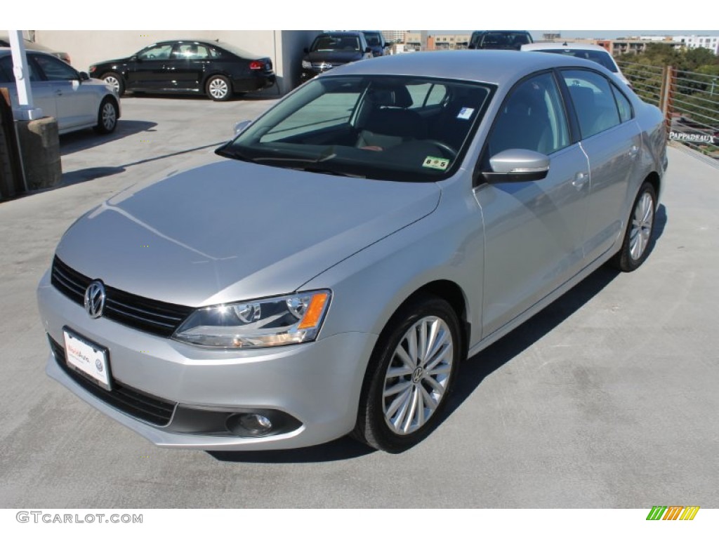 2011 Jetta SEL Sedan - Reflex Silver Metallic / Titan Black photo #3