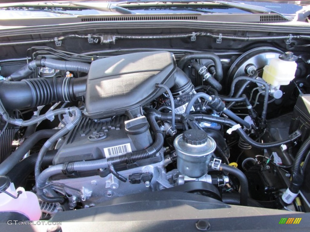 2015 Toyota Tacoma PreRunner Access Cab Engine Photos