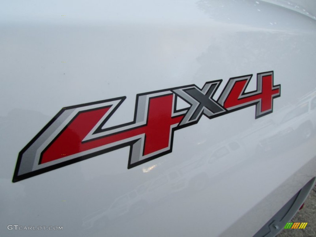 2015 Chevrolet Silverado 3500HD WT Crew Cab Dual Rear Wheel 4x4 Marks and Logos Photo #99236753