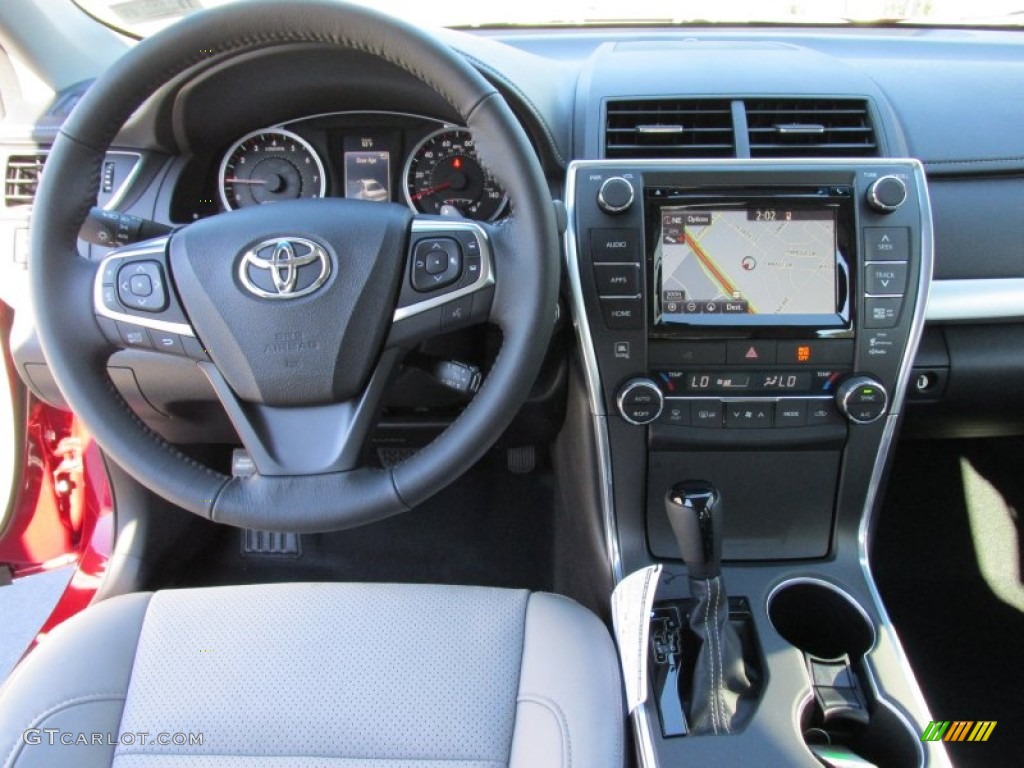 2015 Toyota Camry XSE V6 Ash Dashboard Photo #99238336