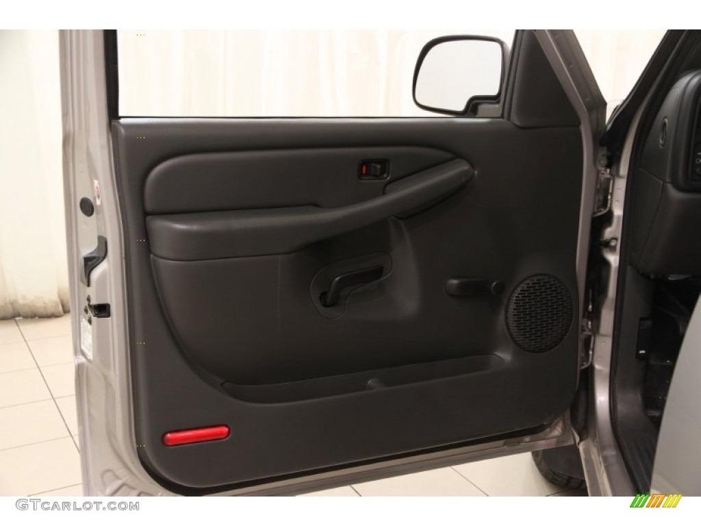 2005 Chevrolet Silverado 1500 Extended Cab Dark Charcoal Door Panel Photo #99244226