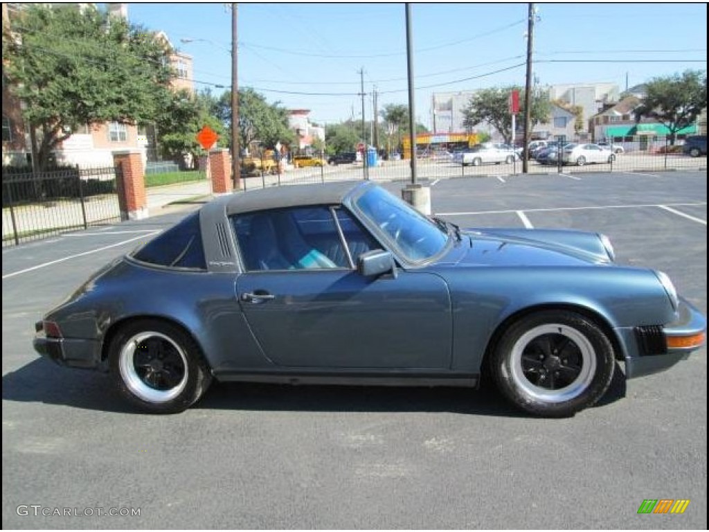 Venetian Blue Metallic 1987 Porsche 911 Carrera Coupe Exterior Photo #99253357
