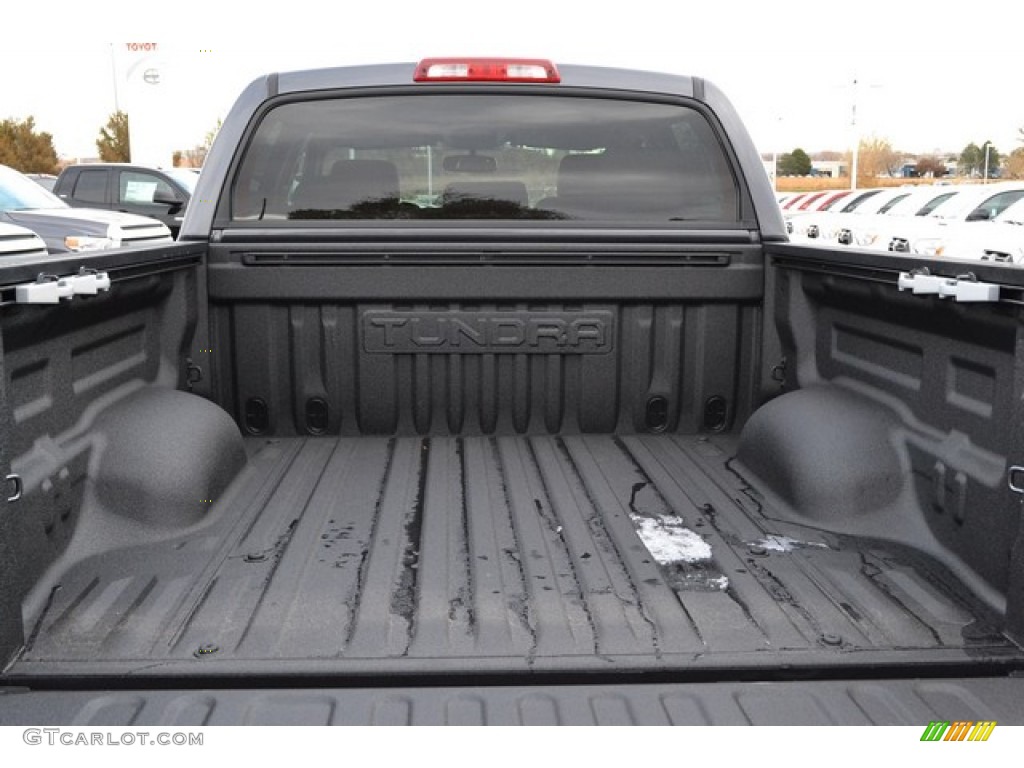 2015 Tundra SR5 CrewMax 4x4 - Magnetic Gray Metallic / Black photo #8