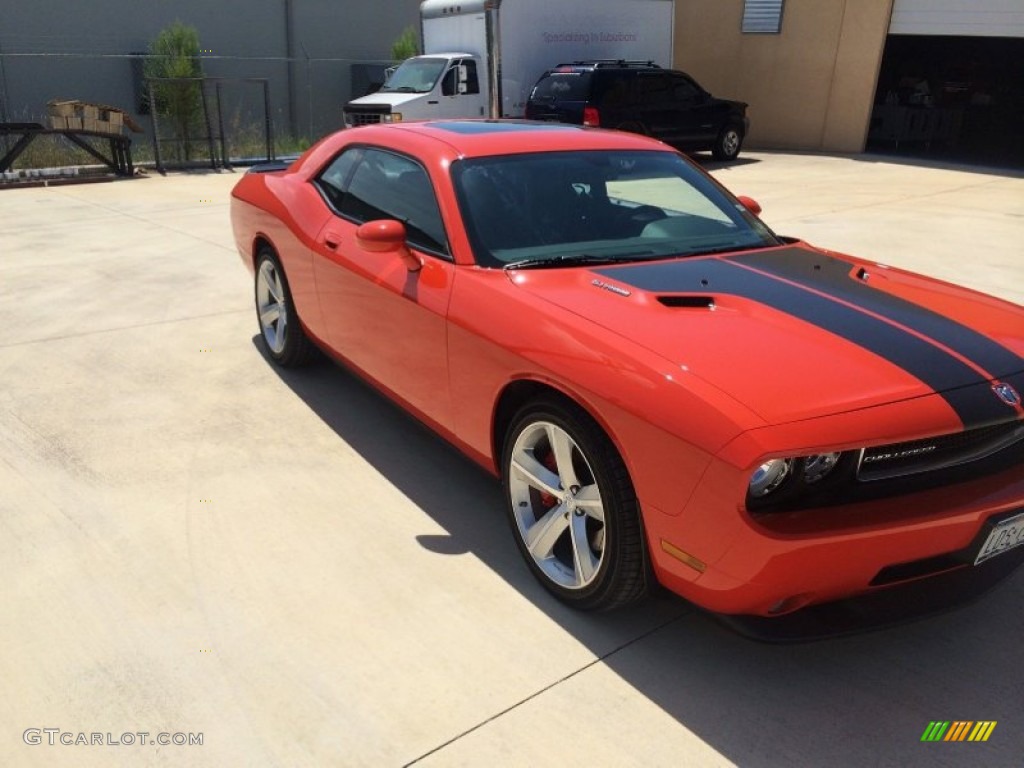 2008 Challenger SRT8 - HEMI Orange / Dark Slate Gray photo #2