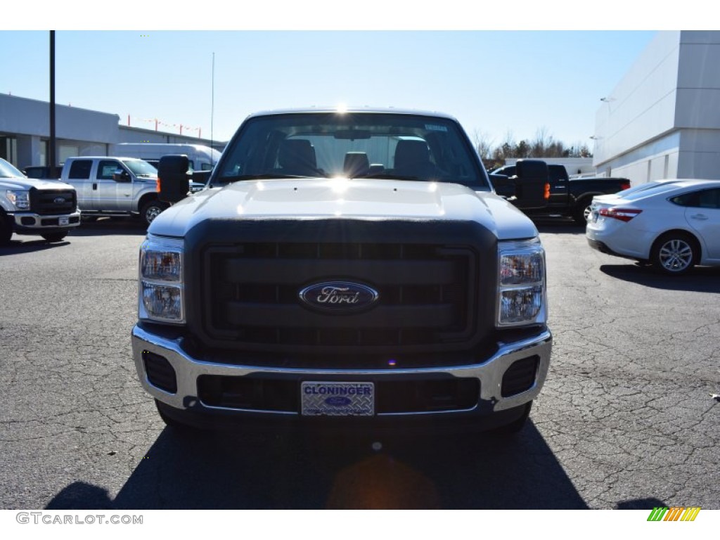 2015 F250 Super Duty XL Crew Cab - Oxford White / Steel photo #4