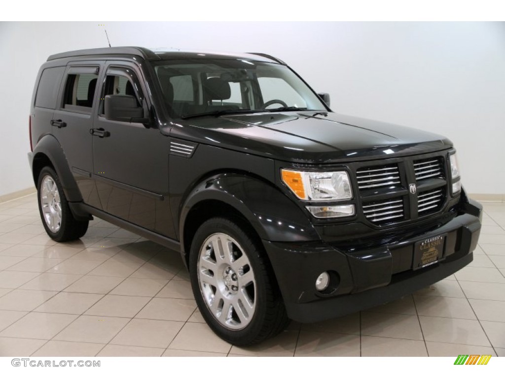 2011 Nitro Heat 4.0 4x4 - Brilliant Black Crystal Pearl / Dark Slate Gray photo #1