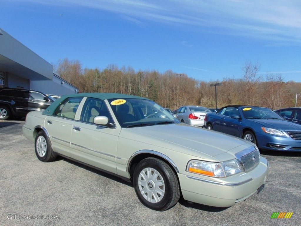 2004 Grand Marquis GS - Spruce Green Metallic / Light Flint photo #1