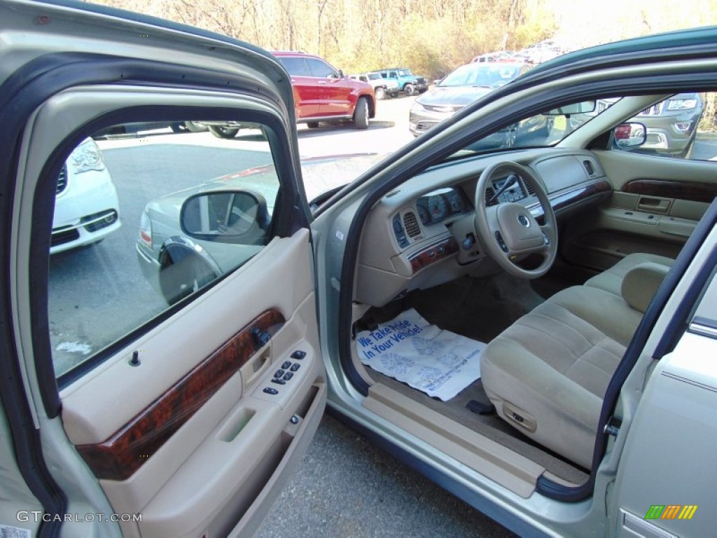 2004 Grand Marquis GS - Spruce Green Metallic / Light Flint photo #13