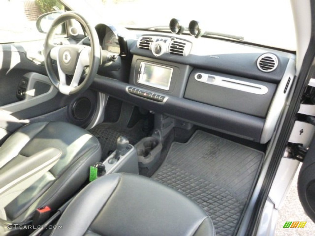 2012 fortwo passion coupe - Silver Metallic / Design Black photo #12