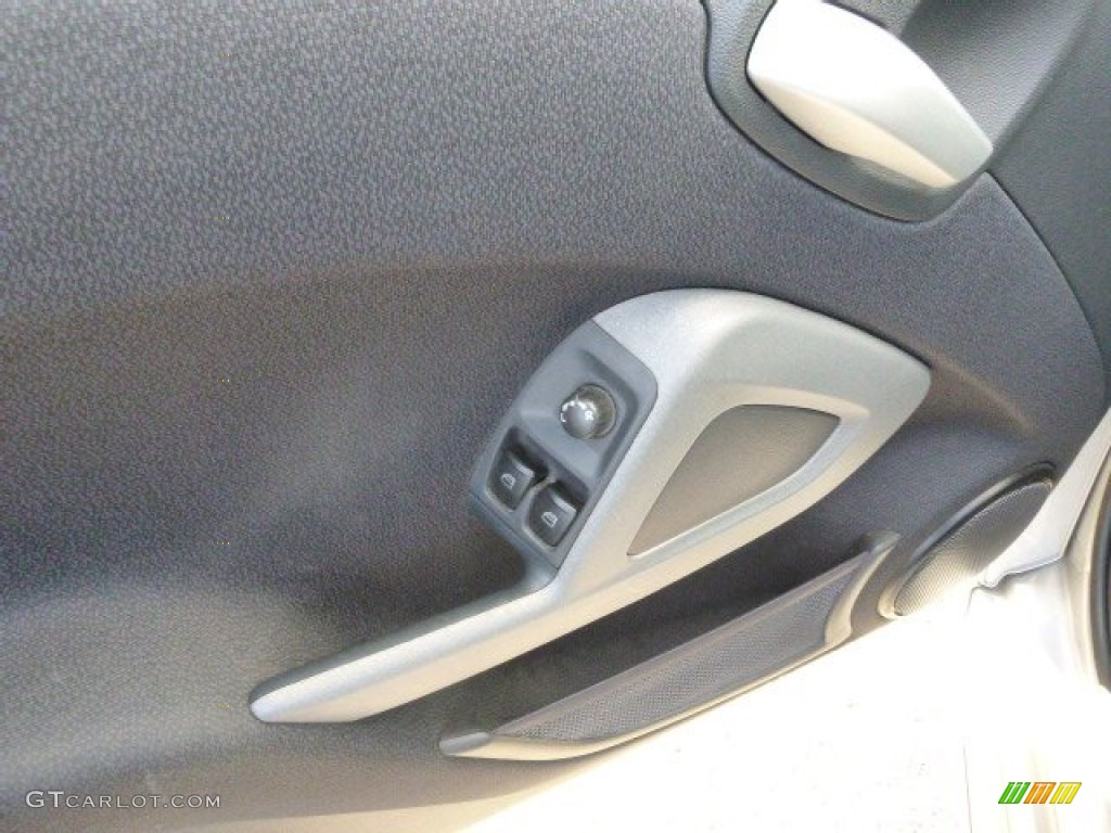 2012 fortwo passion coupe - Silver Metallic / Design Black photo #17