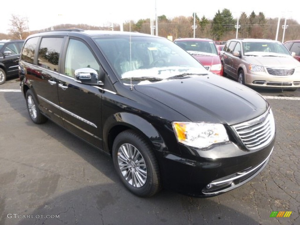 2015 Town & Country Touring-L - Brilliant Black Crystal Pearl / Black/Light Graystone photo #4