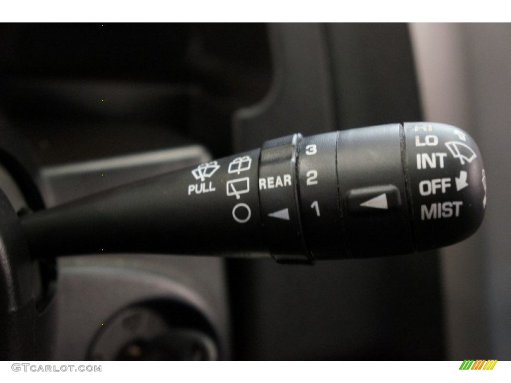 2006 Torrent  - Silver Alloy Metallic / Ebony Black photo #23