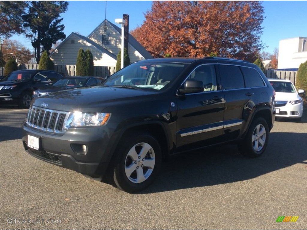 2011 Grand Cherokee Laredo X Package 4x4 - Dark Charcoal Pearl / Dark Graystone/Medium Graystone photo #7