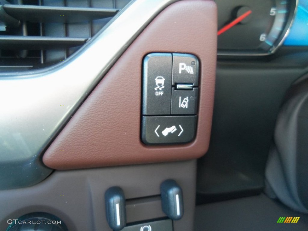 2015 Chevrolet Tahoe LTZ 4WD Controls Photo #99285415