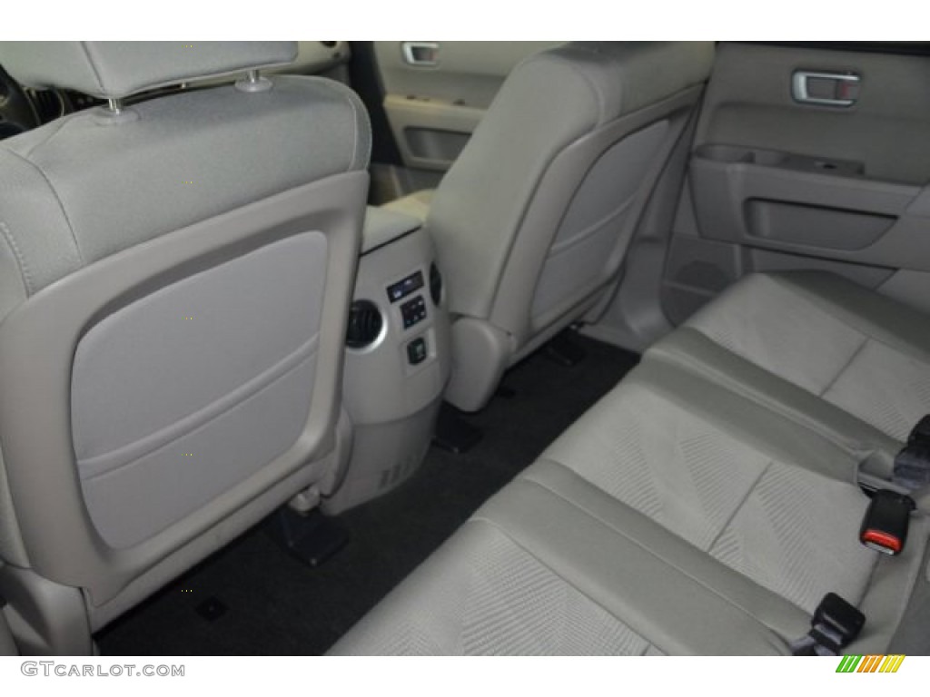 2015 Pilot LX - Crystal Black Pearl / Gray photo #16