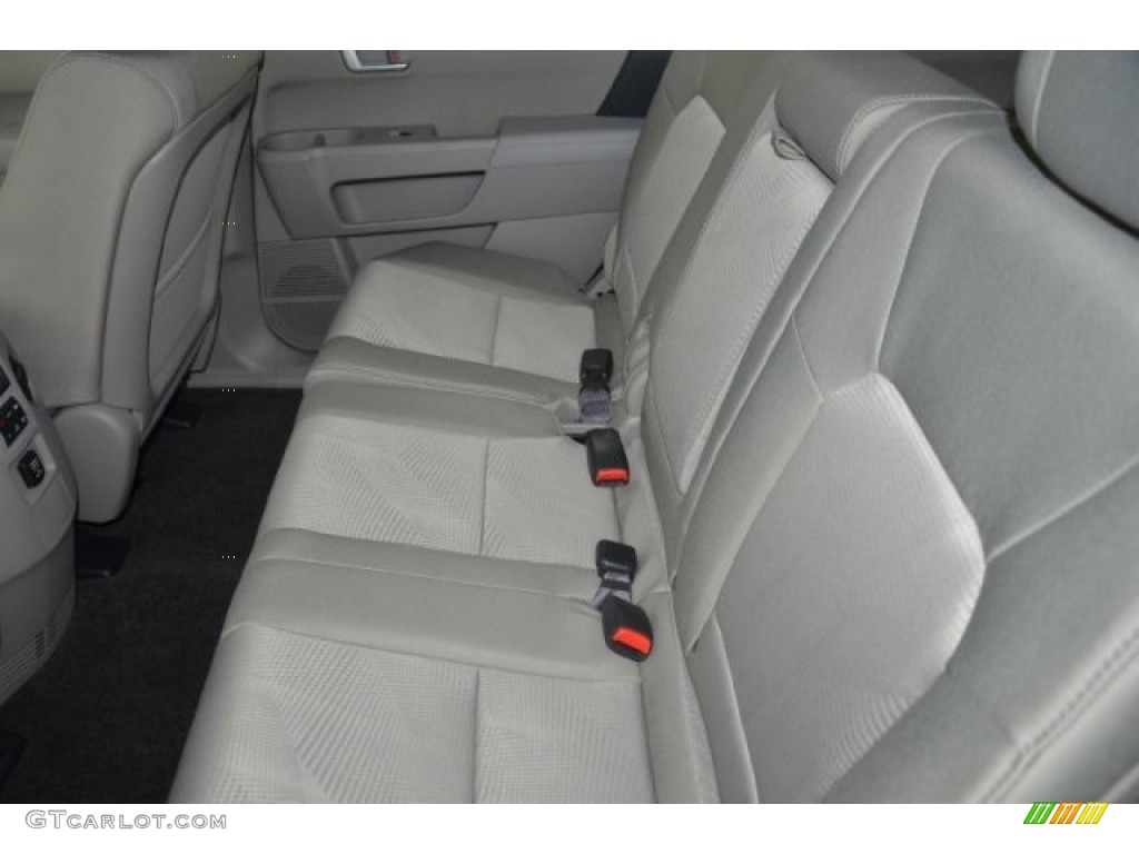 2015 Pilot LX - Crystal Black Pearl / Gray photo #17