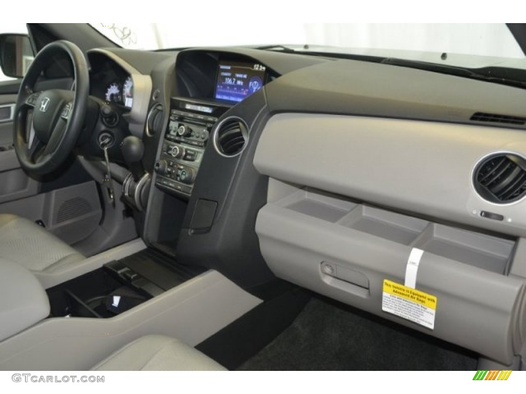 2015 Pilot LX - Crystal Black Pearl / Gray photo #19