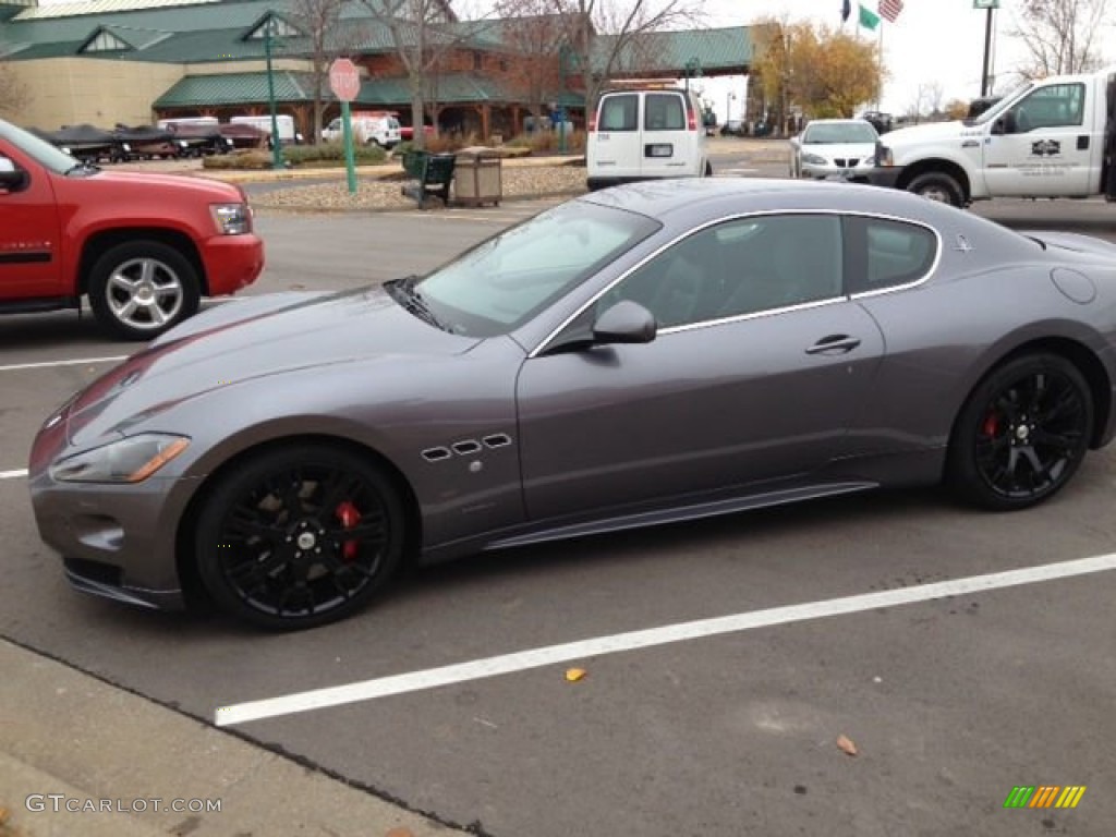 2011 GranTurismo S Automatic - Grigio Alfieri (Grey) / Nero photo #9