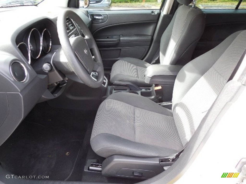 2011 Caliber Mainstreet - Bright White / Dark Slate Gray photo #4