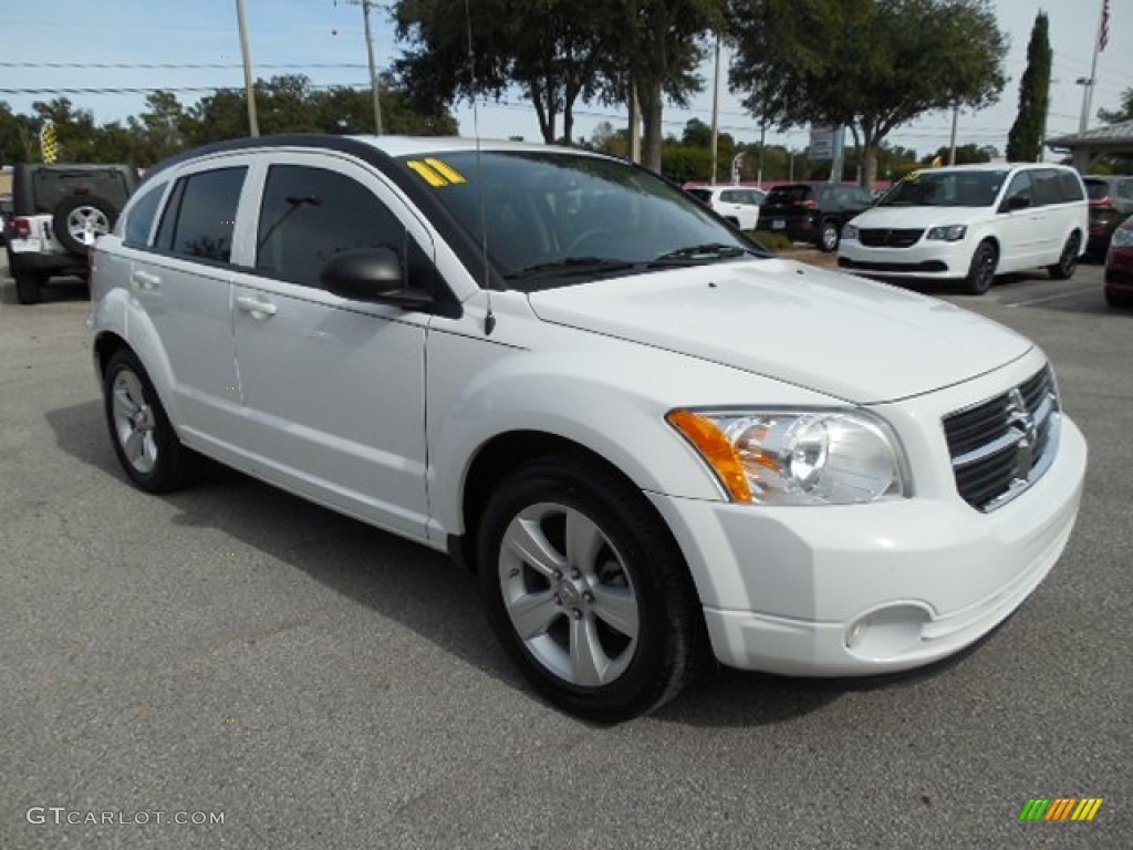 2011 Caliber Mainstreet - Bright White / Dark Slate Gray photo #11