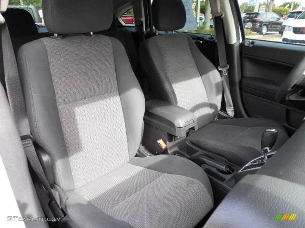 2011 Caliber Mainstreet - Bright White / Dark Slate Gray photo #13